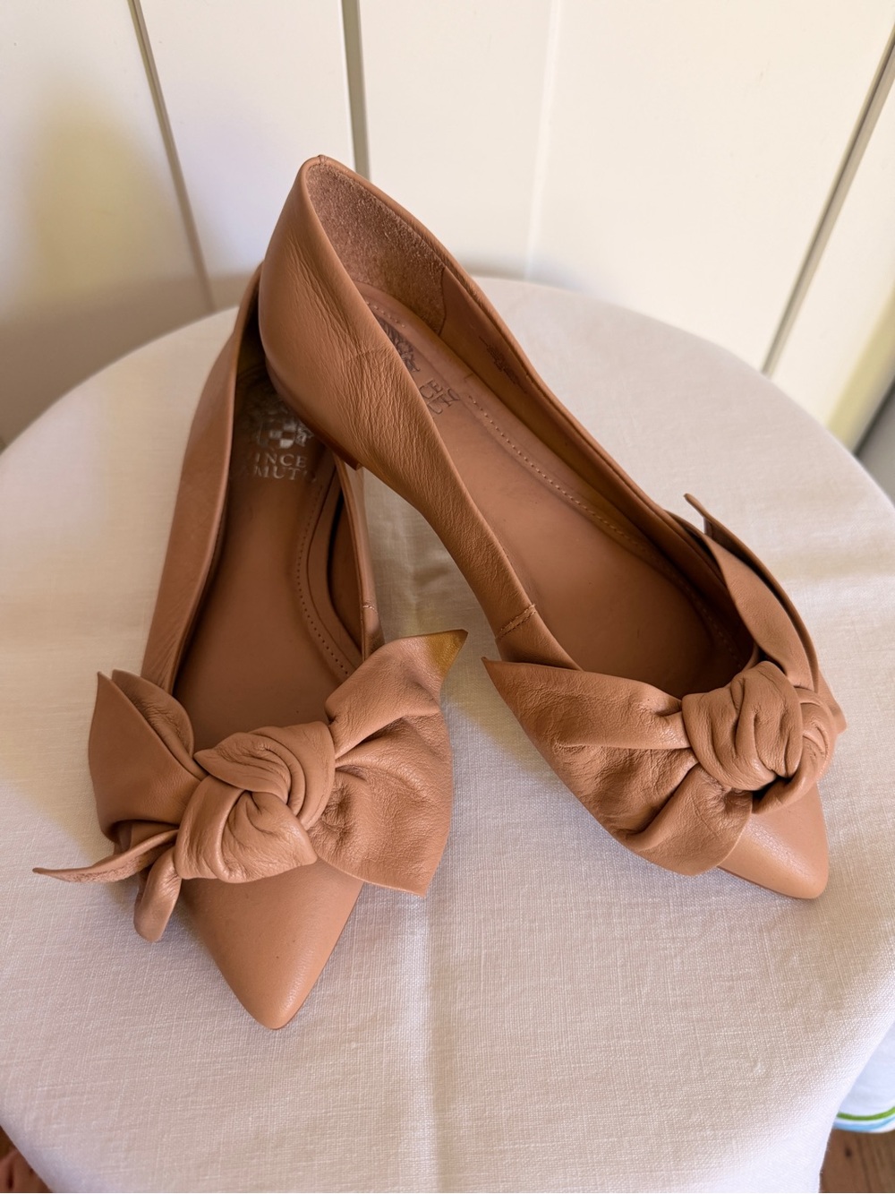 Vince Camuto Nude Tan Pointed-Toe Knot Flats